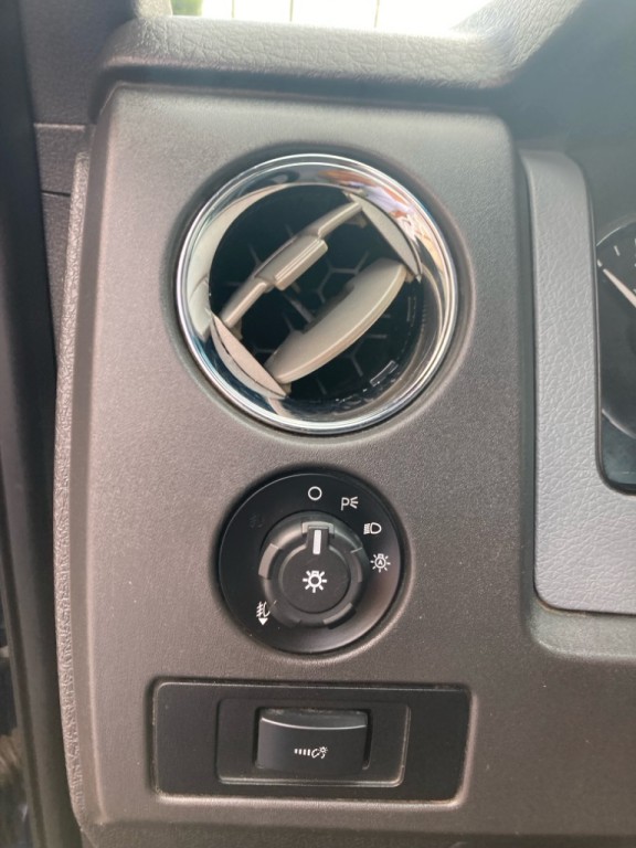 2012 Ford F-150 Image 8