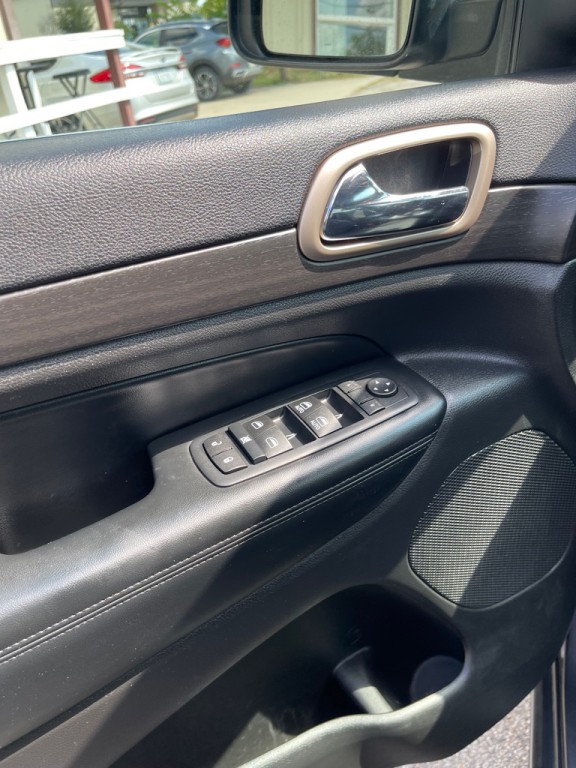 2016 Jeep Grand Cherokee Image 11