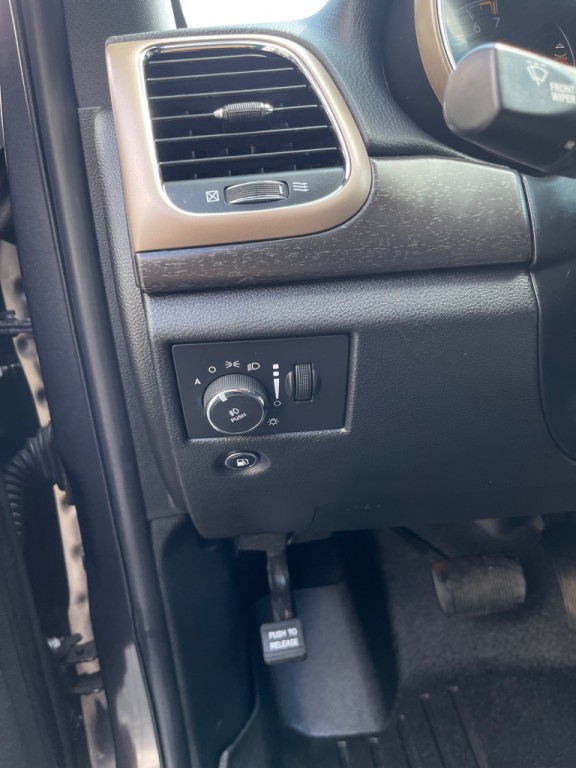 2016 Jeep Grand Cherokee Image 12