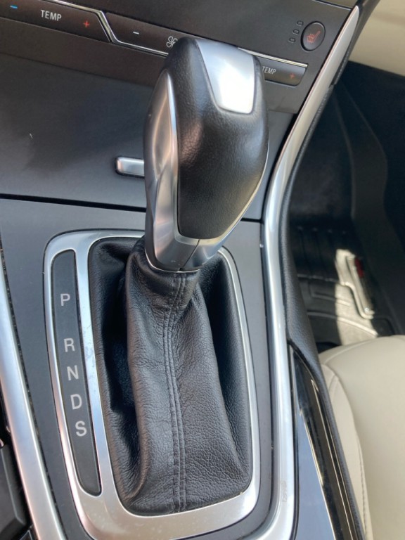2018 Ford Edge Image 8