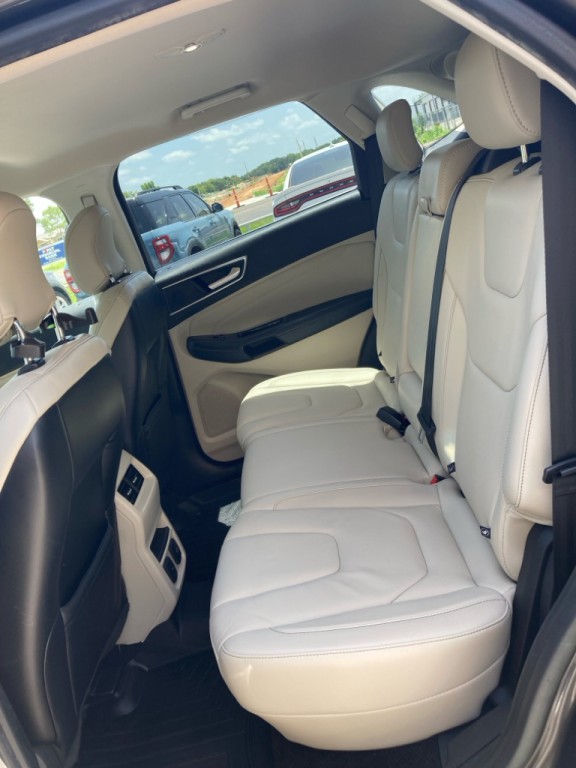 2018 Ford Edge Image 11