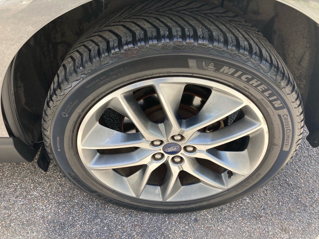 2018 Ford Edge Image 13