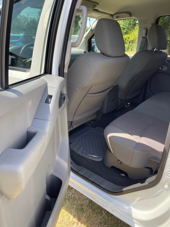 2019 Nissan Frontier Image 13