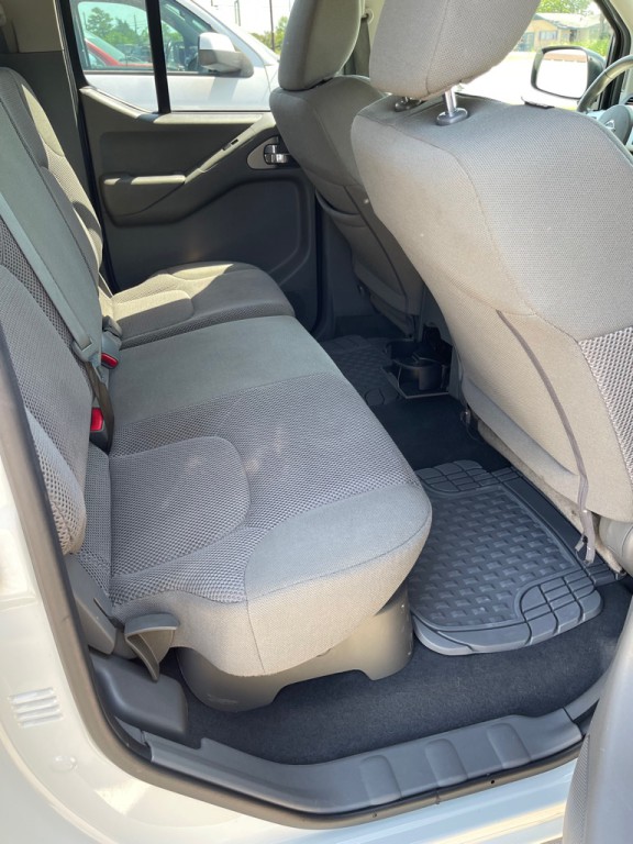 2019 Nissan Frontier Image 16
