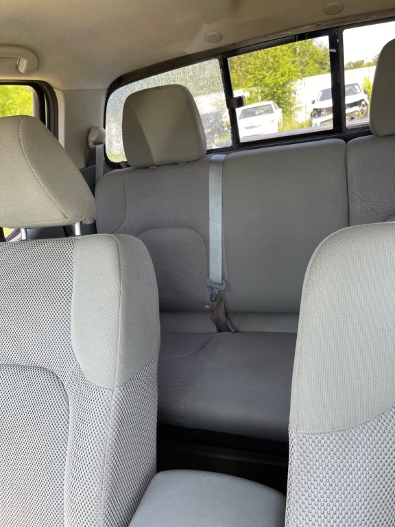 2019 Nissan Frontier Image 17