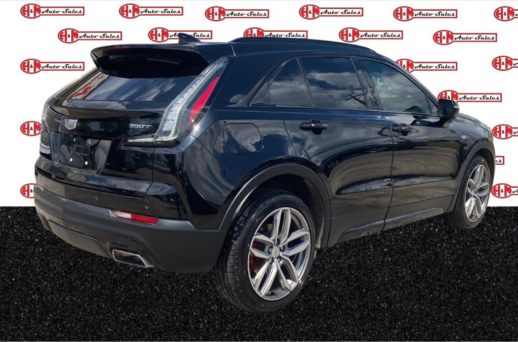 2021 Cadillac XT4 Image 3