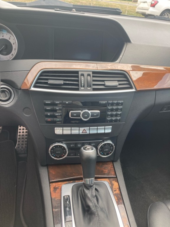 2012 Mercedes-Benz C-Class Image 8