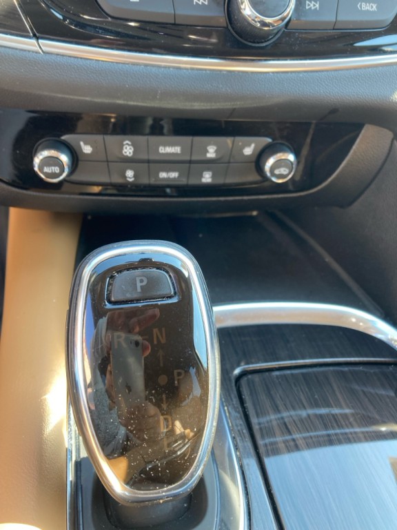2018 Buick Enclave Image 23