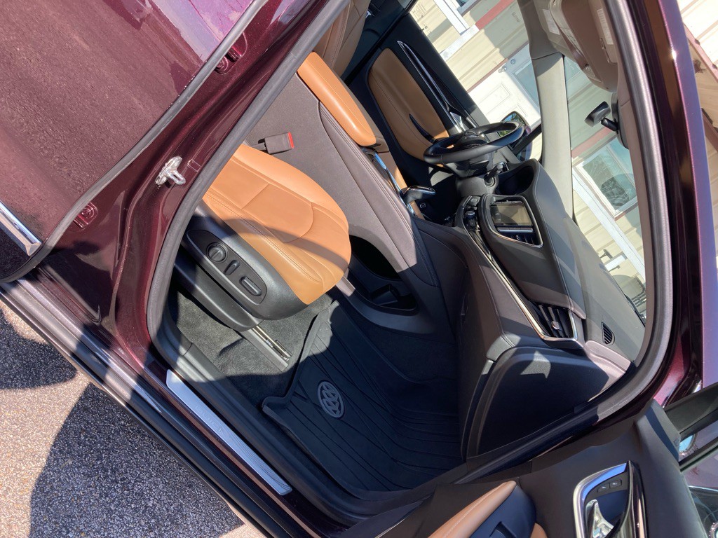 2018 Buick Enclave Image 35