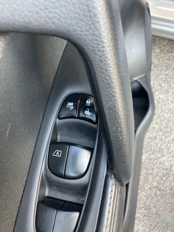 2020 Nissan Rogue Image 13