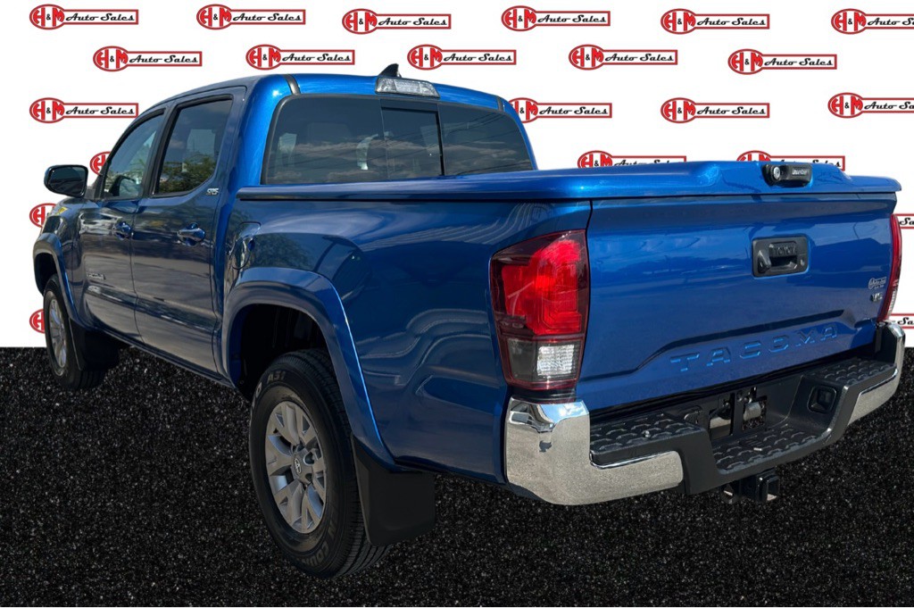 2018 Toyota Tacoma Image 4