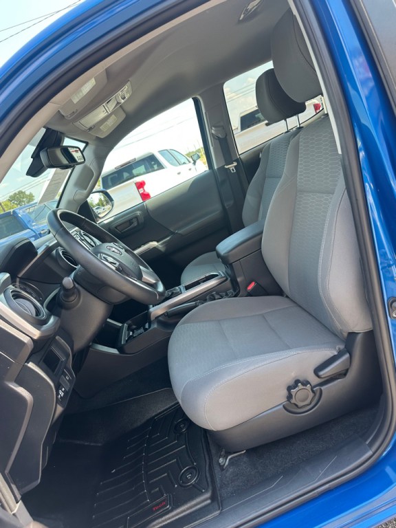 2018 Toyota Tacoma Image 13