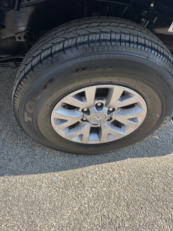 2018 Toyota Tacoma Image 19