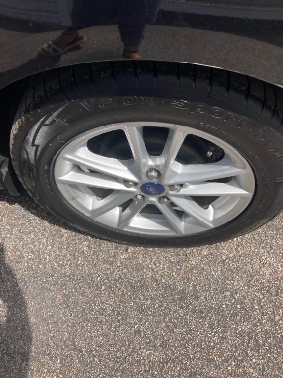 2015 Ford Focus Image 14