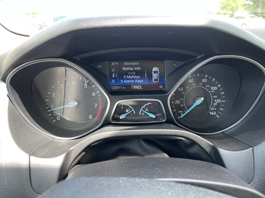 2015 Ford Focus Image 18
