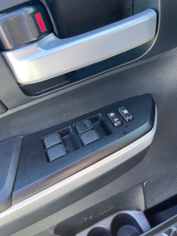 2016 Toyota Tundra Image 7