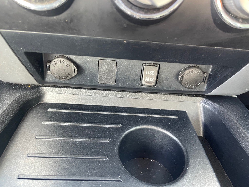 2016 Toyota Tundra Image 13