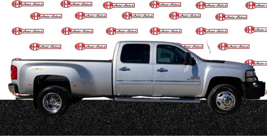 2014 Chevrolet Silverado 1500 Image 2