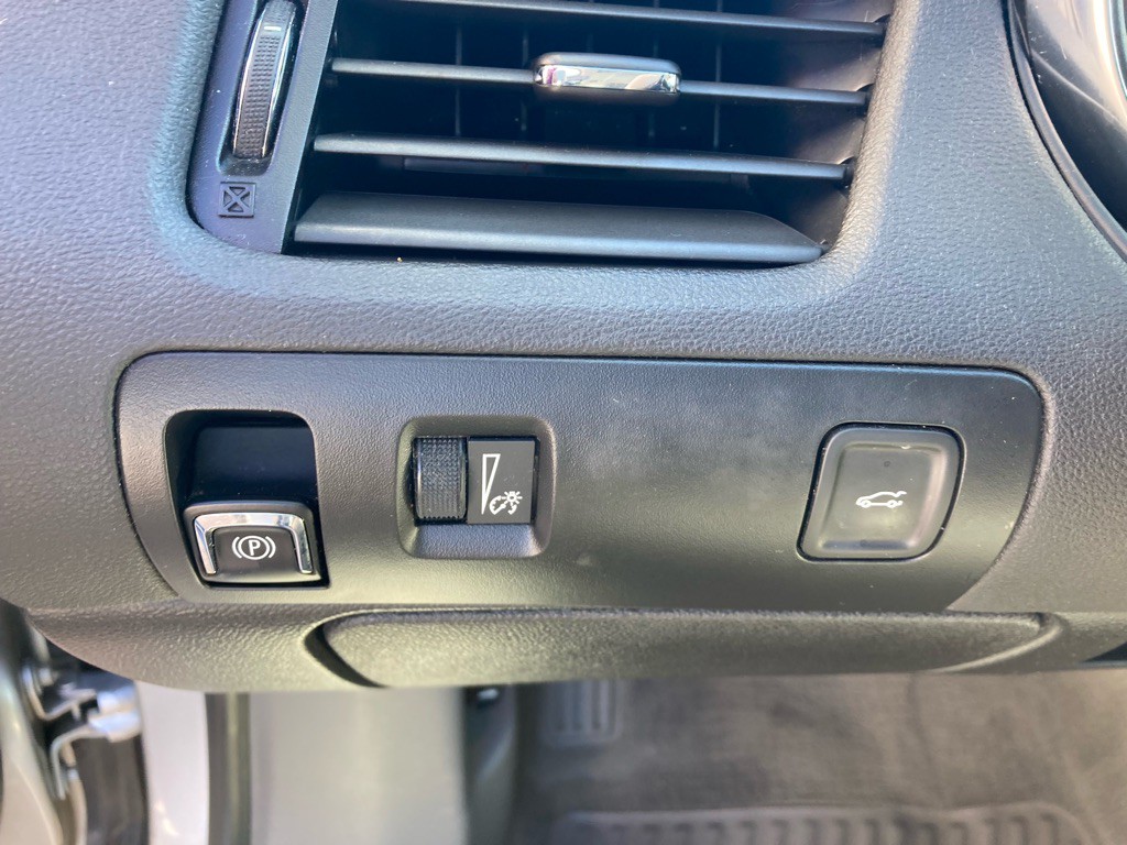 2017 Chevrolet Impala Image 8