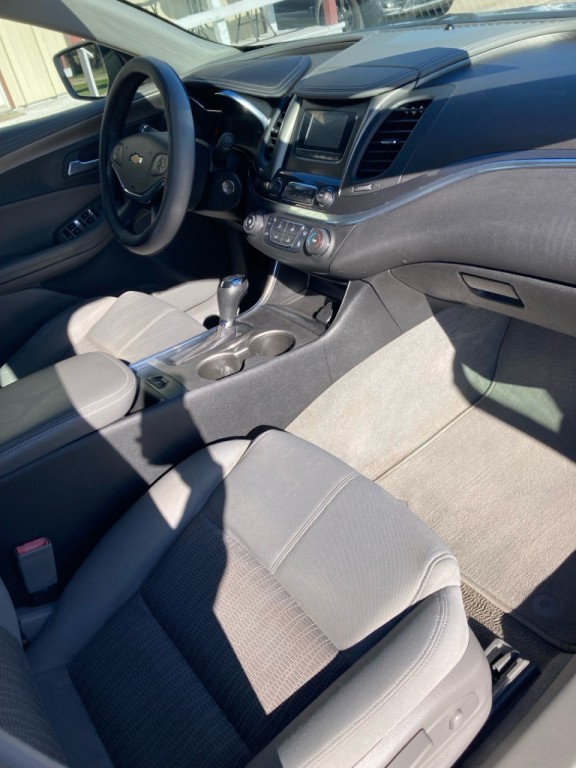 2017 Chevrolet Impala Image 9