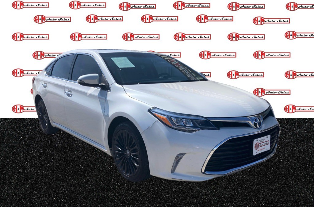 2016 Toyota Avalon Image 1