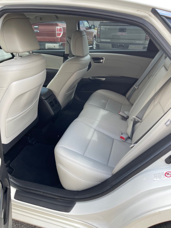 2016 Toyota Avalon Image 19