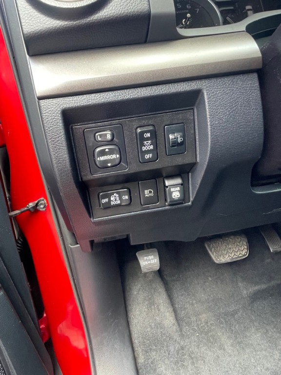 2019 Toyota Tundra Image 8