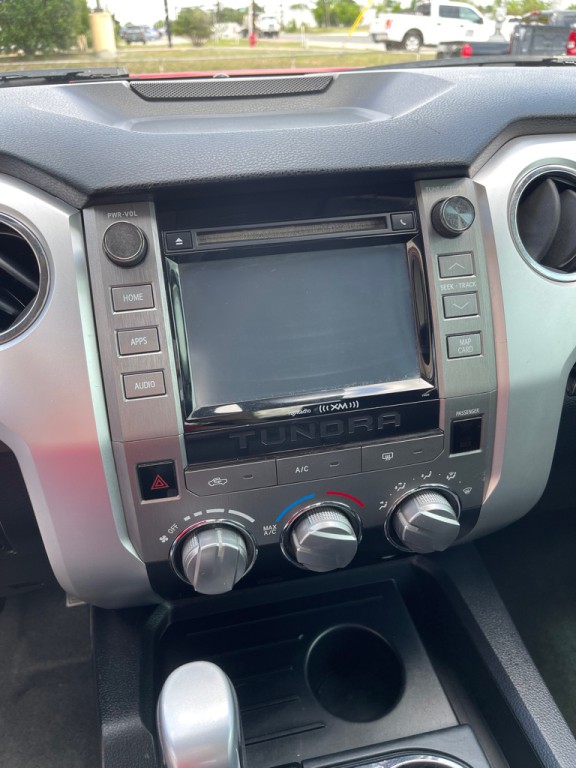 2019 Toyota Tundra Image 10