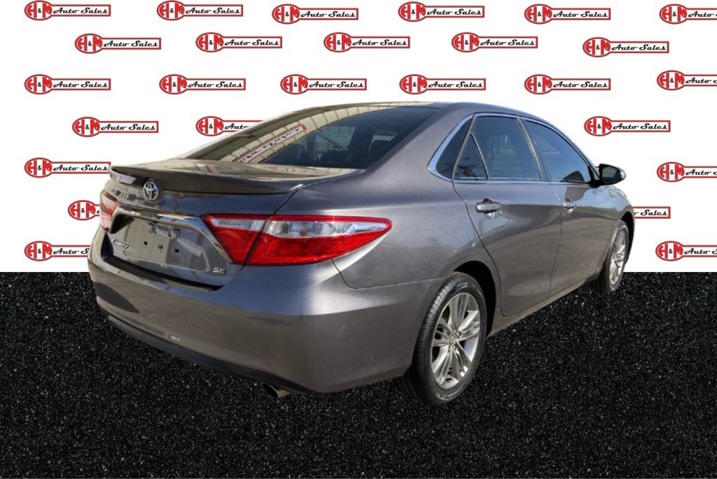 2017 Toyota Camry Image 3