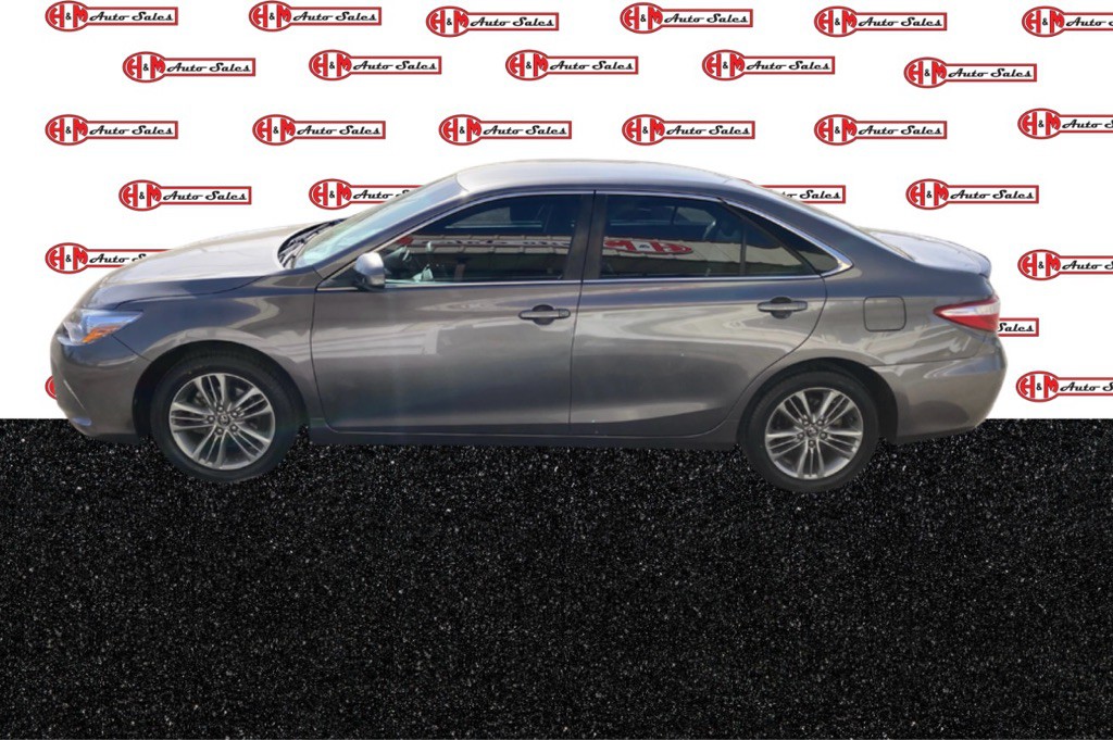 2017 Toyota Camry Image 5