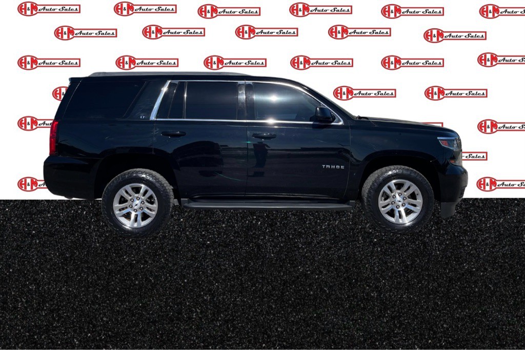 2017 Chevrolet Tahoe Image 2