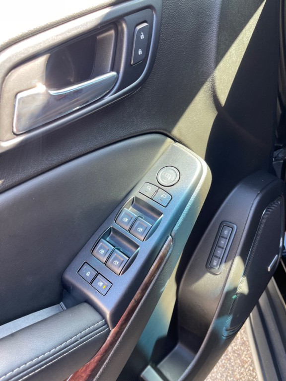 2017 Chevrolet Tahoe Image 10