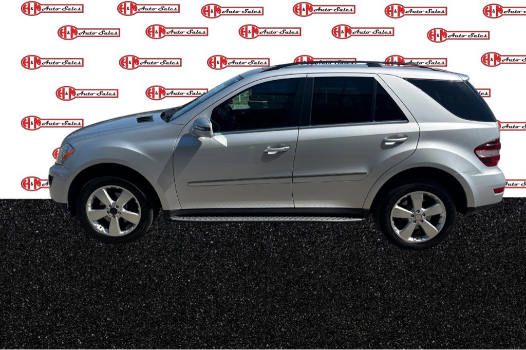 2011 Mercedes-Benz M-Class Image 4