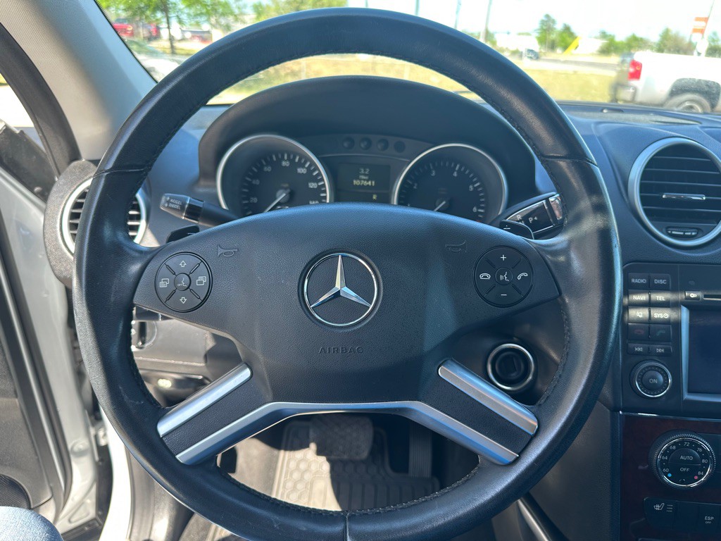 2011 Mercedes-Benz M-Class Image 6