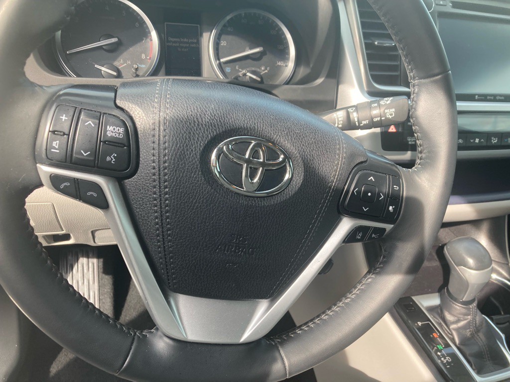 2018 Toyota Highlander Image 10