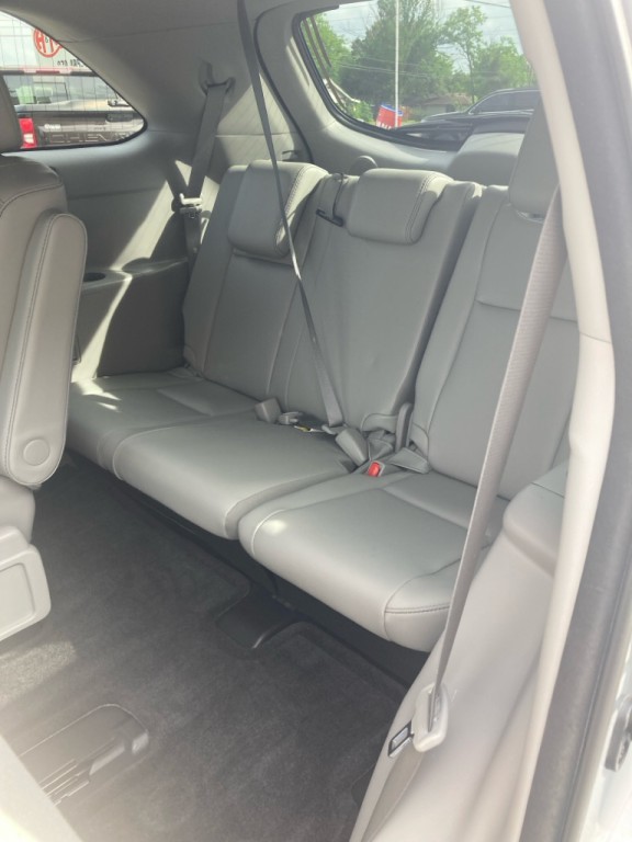 2018 Toyota Highlander Image 16