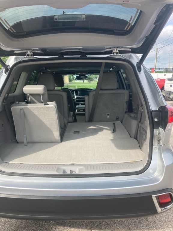 2018 Toyota Highlander Image 18