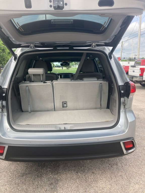 2018 Toyota Highlander Image 22
