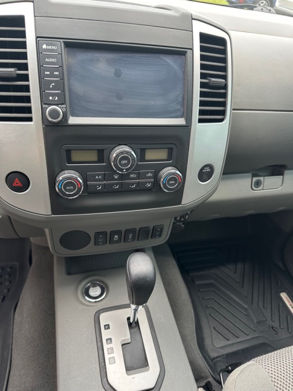 2020 Nissan Frontier Image 10