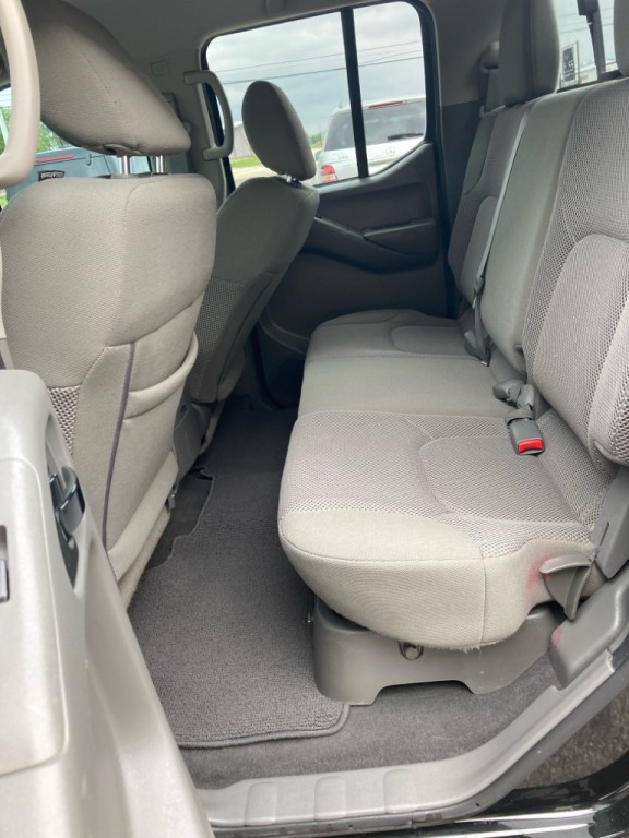 2021 Nissan Frontier Image 15