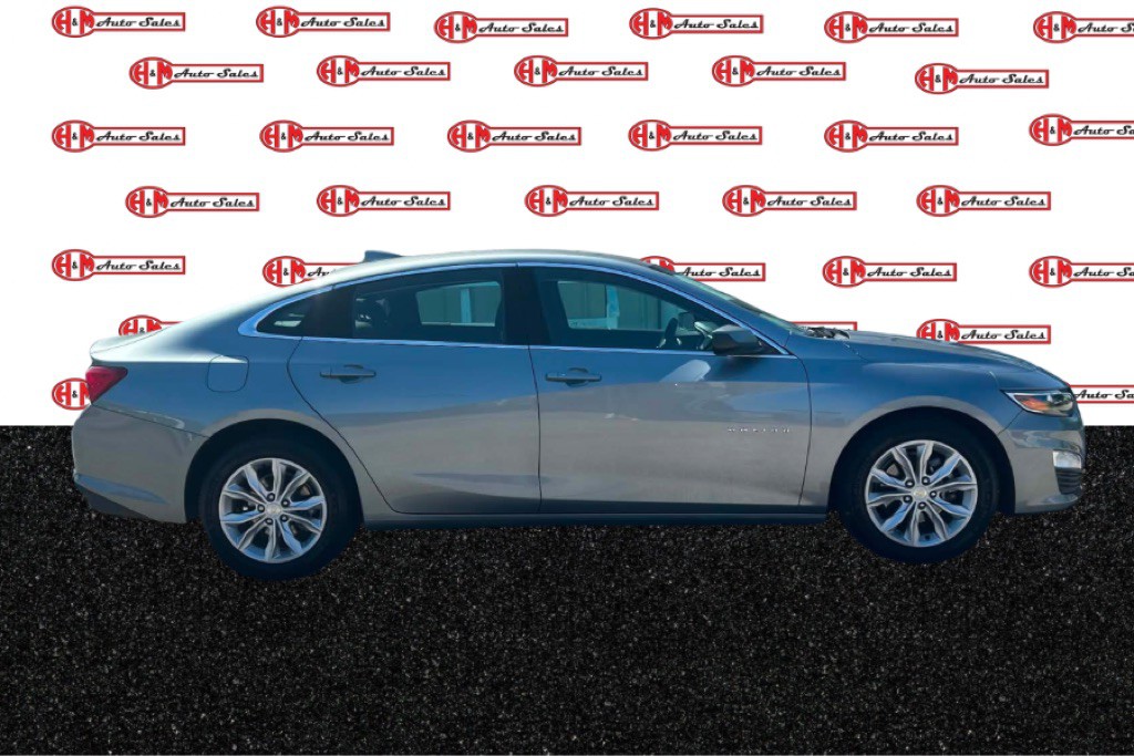 2024 Chevrolet Malibu Image 2