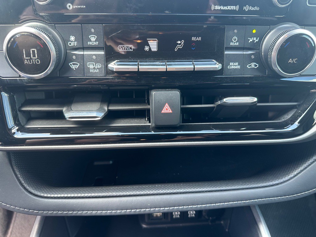 2020 Toyota Highlander Image 14