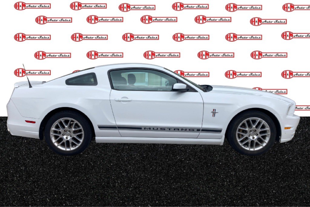 2014 Ford Mustang Image 2