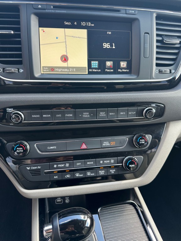 2016 Kia Sedona Image 13