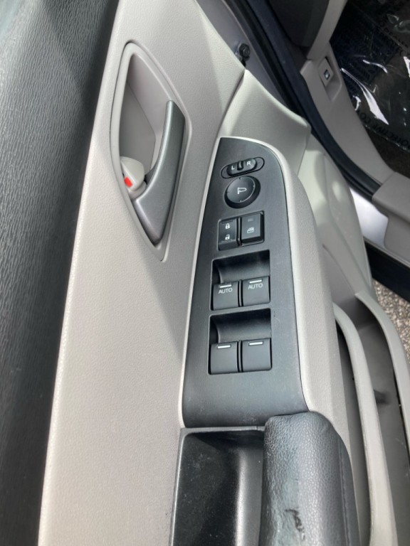 2013 Honda Odyssey Image 8