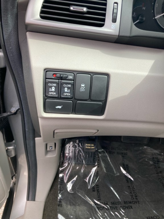 2013 Honda Odyssey Image 9