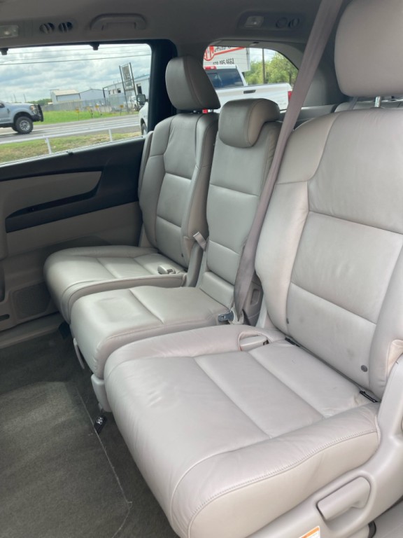 2013 Honda Odyssey Image 16