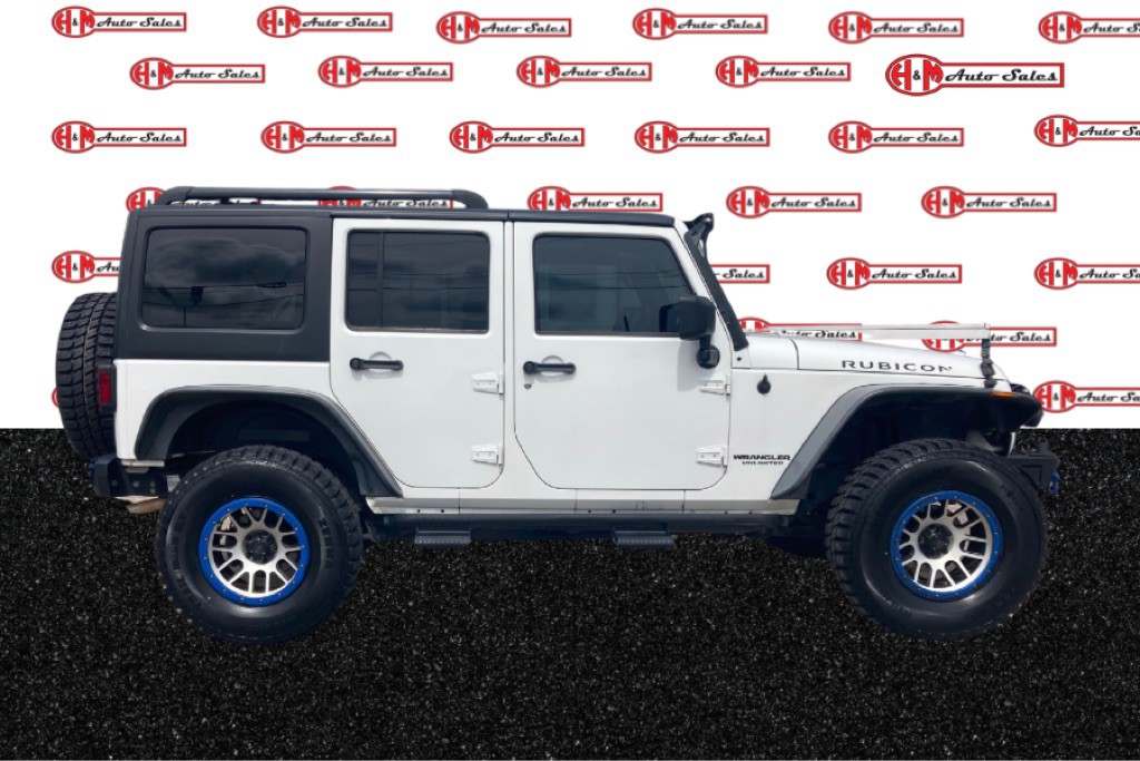 2014 Jeep Wrangler Unlimited Image 2