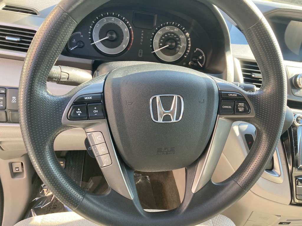 2017 Honda Odyssey Image 12