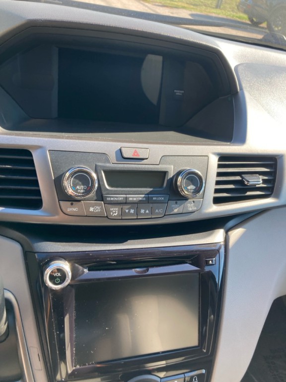 2017 Honda Odyssey Image 36
